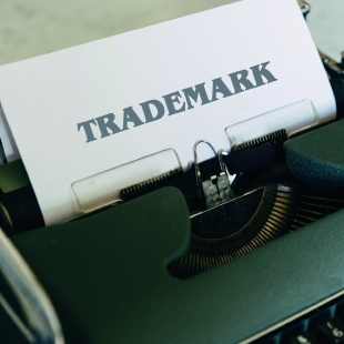 打字機-trademark.jpg 打字機-trademark.jpg